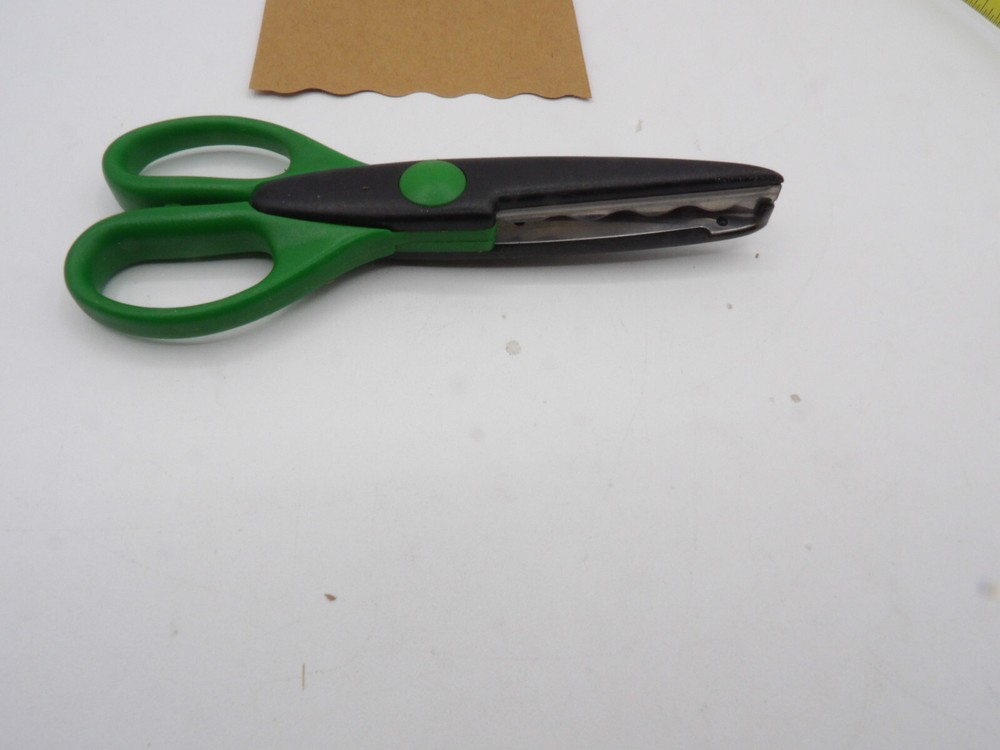 Paper Edger Scissors Cut Craft 6 inch