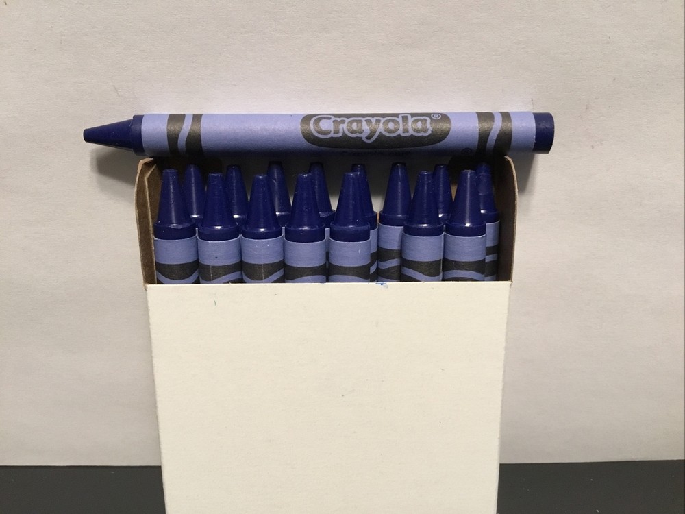 (16) Crayola Crayons (blue) BULK