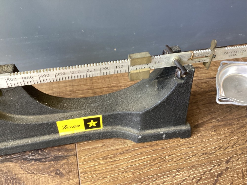 VINTAGE TEXAN RELOADING POWDER SCALE Good Shape Free Ship