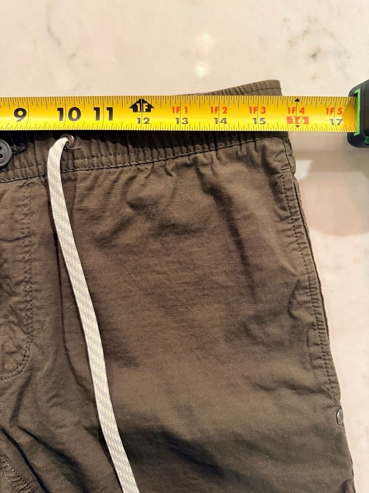 Vuori Ripstop Short in Dark Oregano - Size Medium