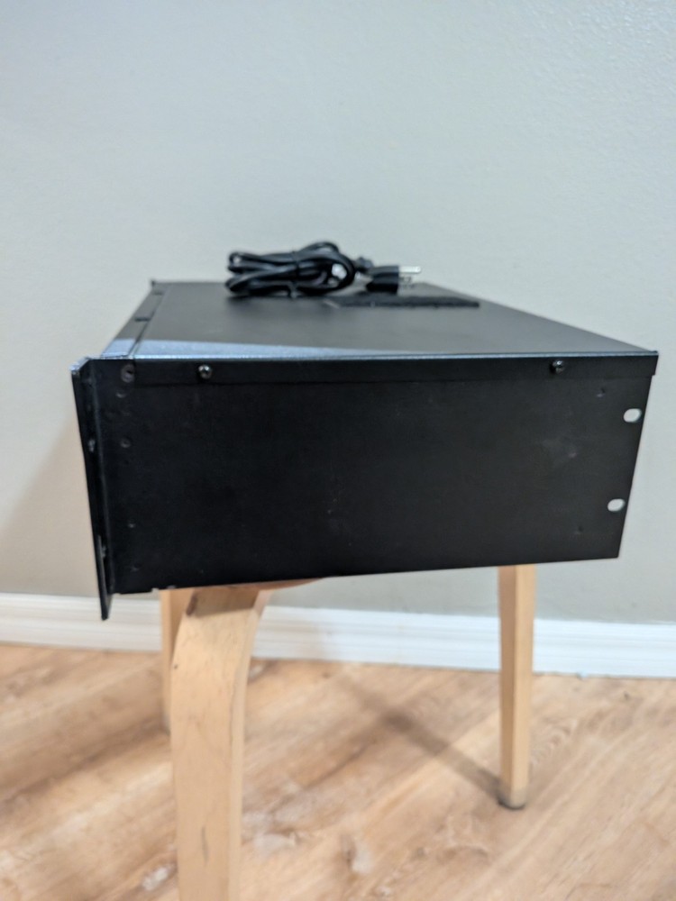 Crown CL1 2 Channel Power Amp