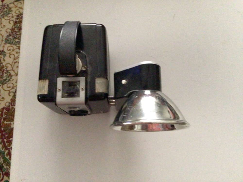 Brownie kodak Hawkeye camera flash kodalite midget flashholder