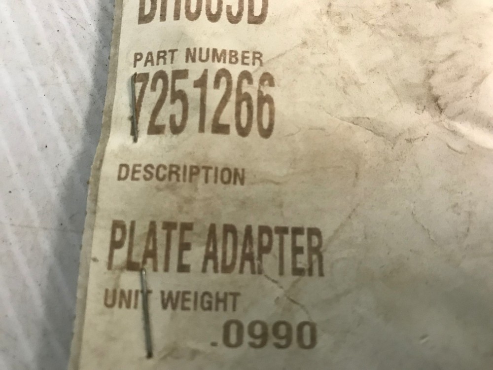 7251266 GENUINE BOBCAT ADAPTER PLATE