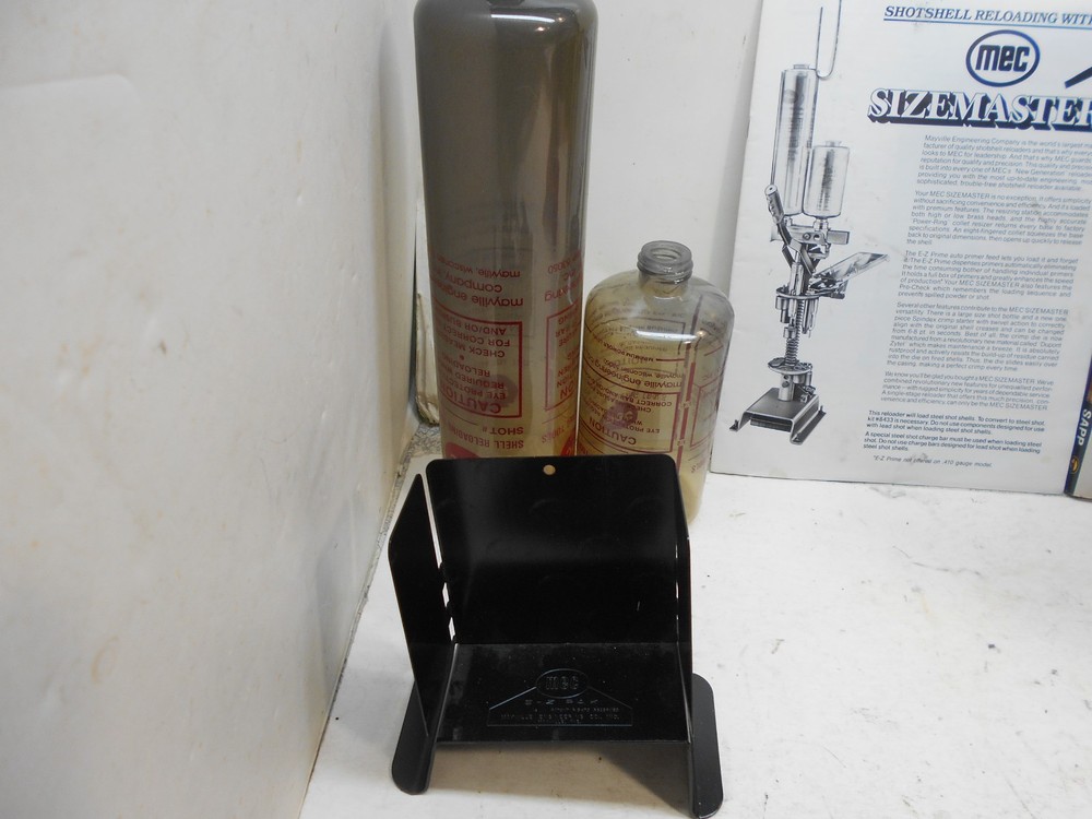 mec 12ga size master shot shell reloading press + some extras