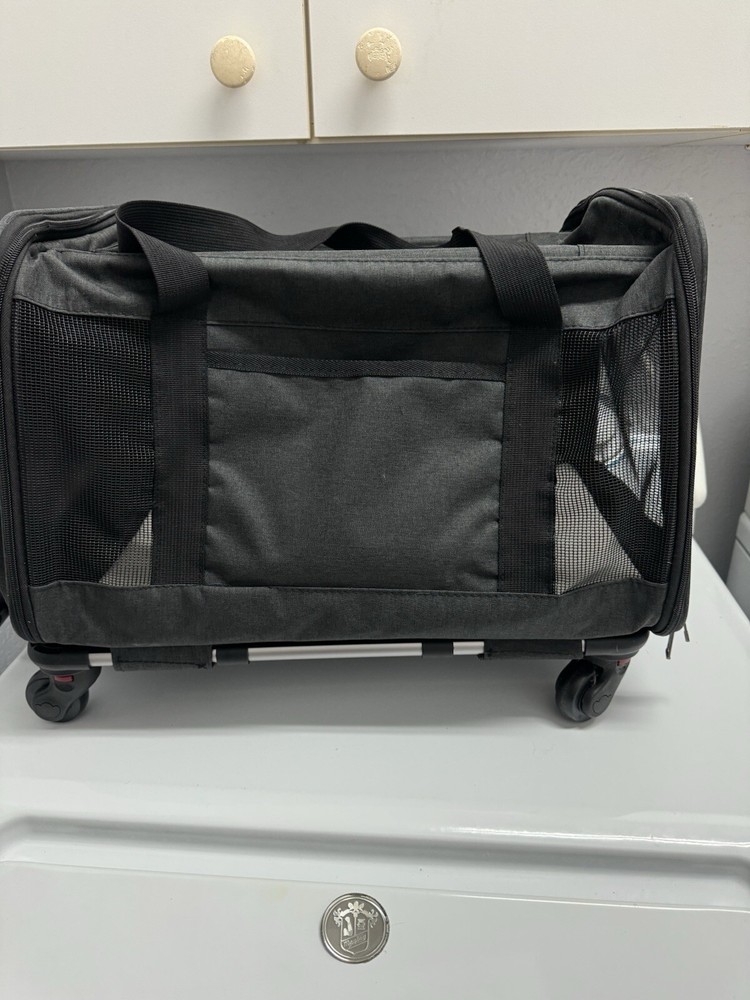 Rolling Pet Carriers With Wheels