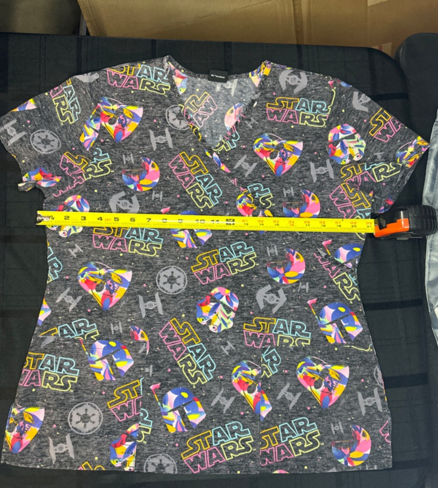 Star Wars Scrub Top EUC Multicolored