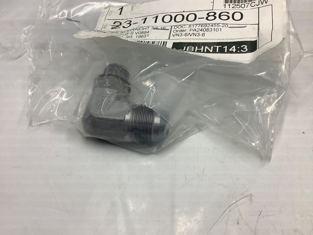 Parker 8-6-C5OX-S  90 Degree Fitting
