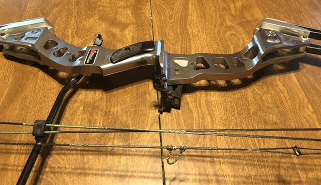 Hoyt Compound Target Bow & Archery Set
