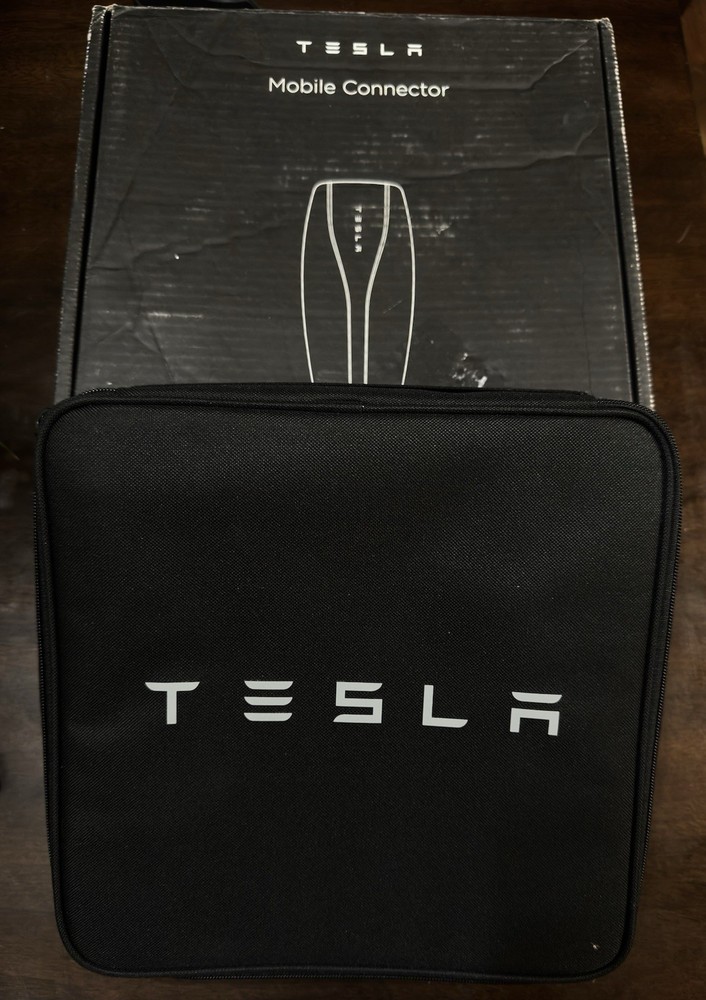 Tesla Mobile Connector