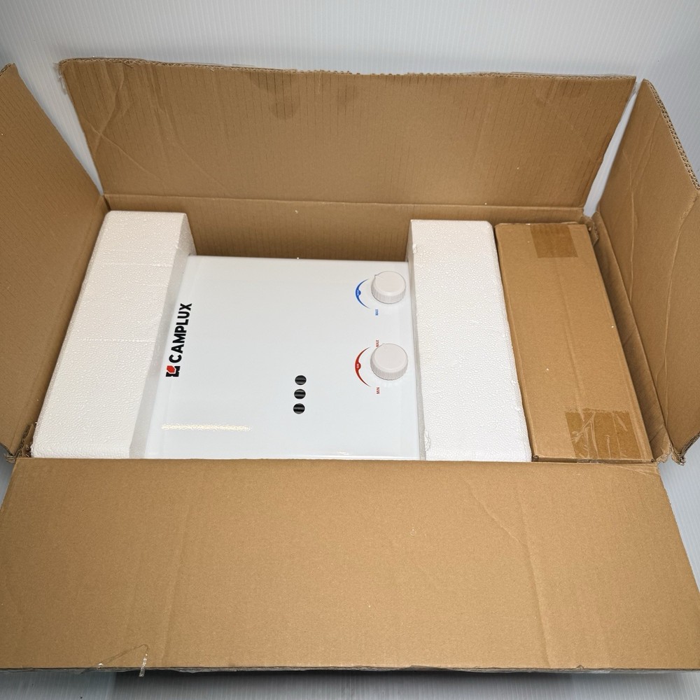 Camplux Model AY132 Outdoor Portable Tankless Water Heater 28000 BTU/hr - White