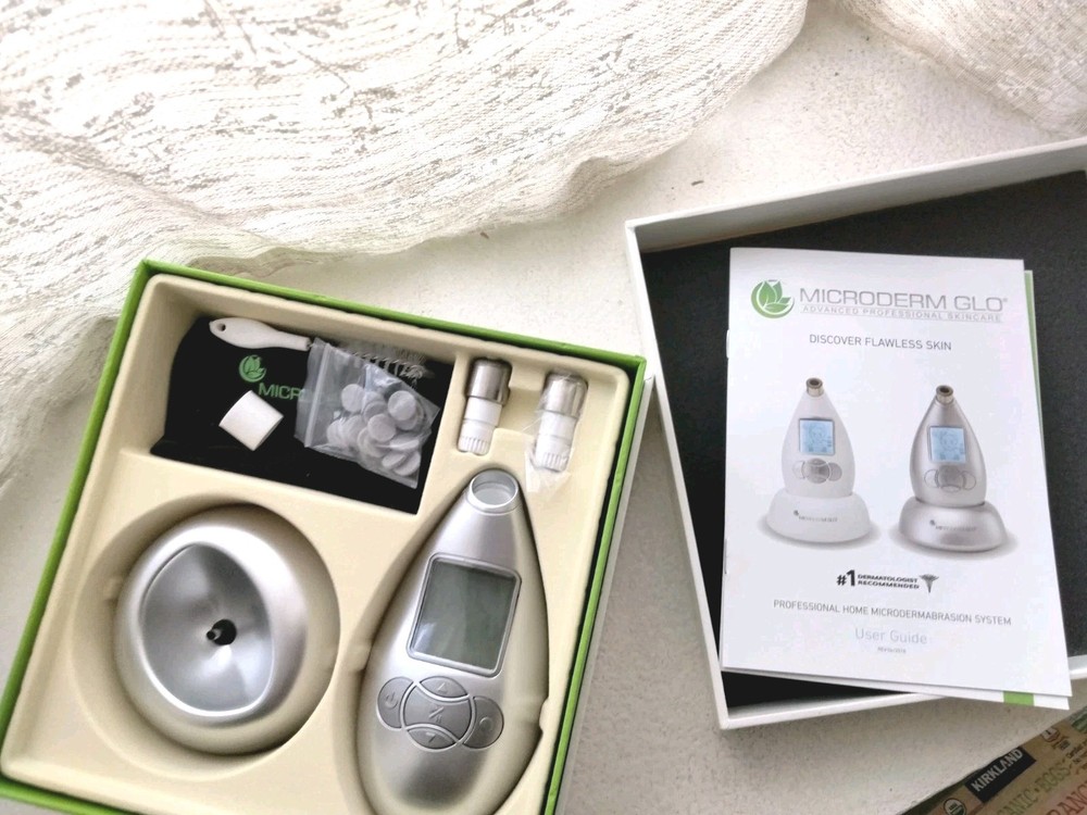 Microderm GLO Diamond Microdermabrasion Machine Kit New In Box