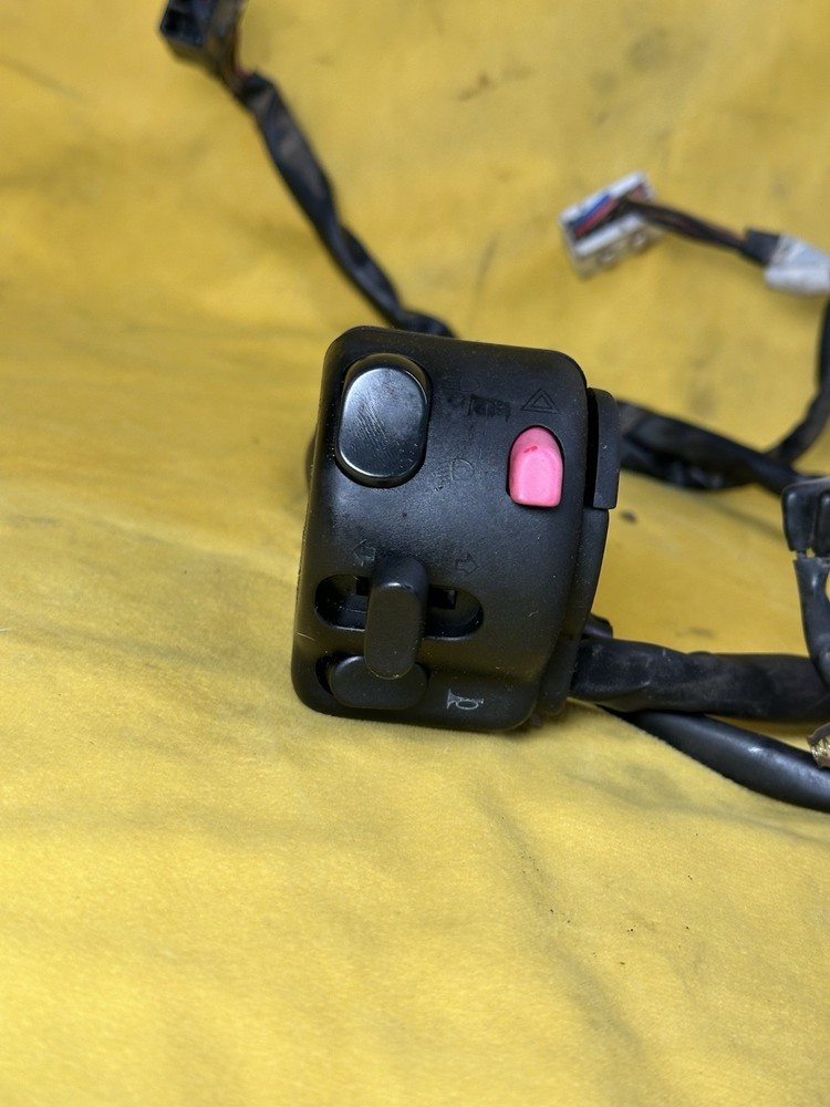 99-04 Triumph Sprint ST 955I Handlebar Control Switch Switches Left Right