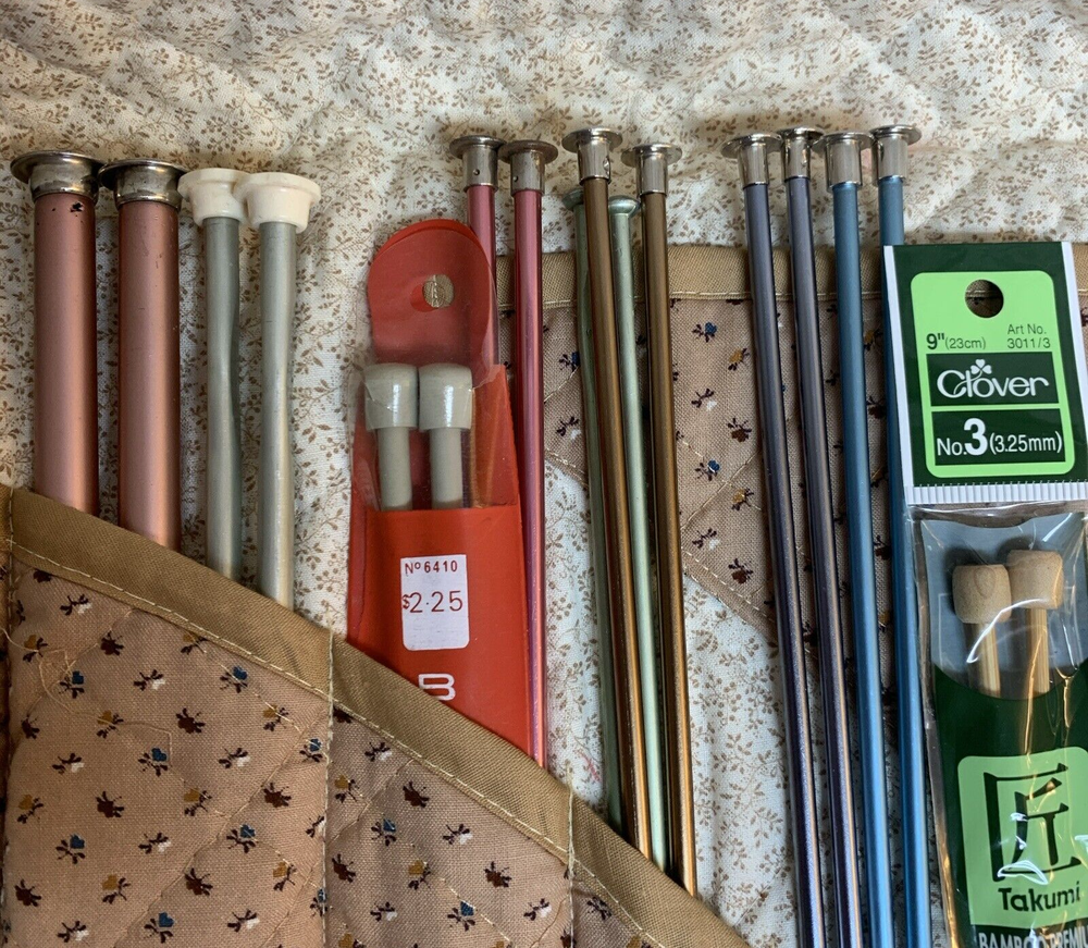 Quilted Fabric Knitting Needle Storage Case Tan Floral Pattern With Needles