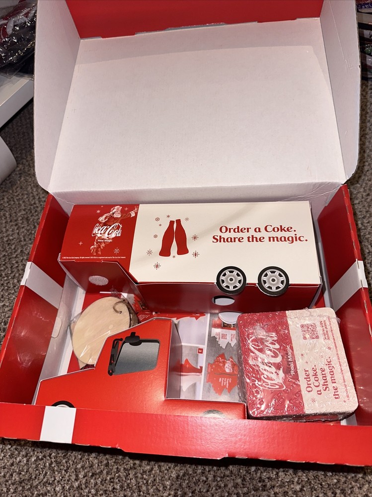 coca cola christmas truck
