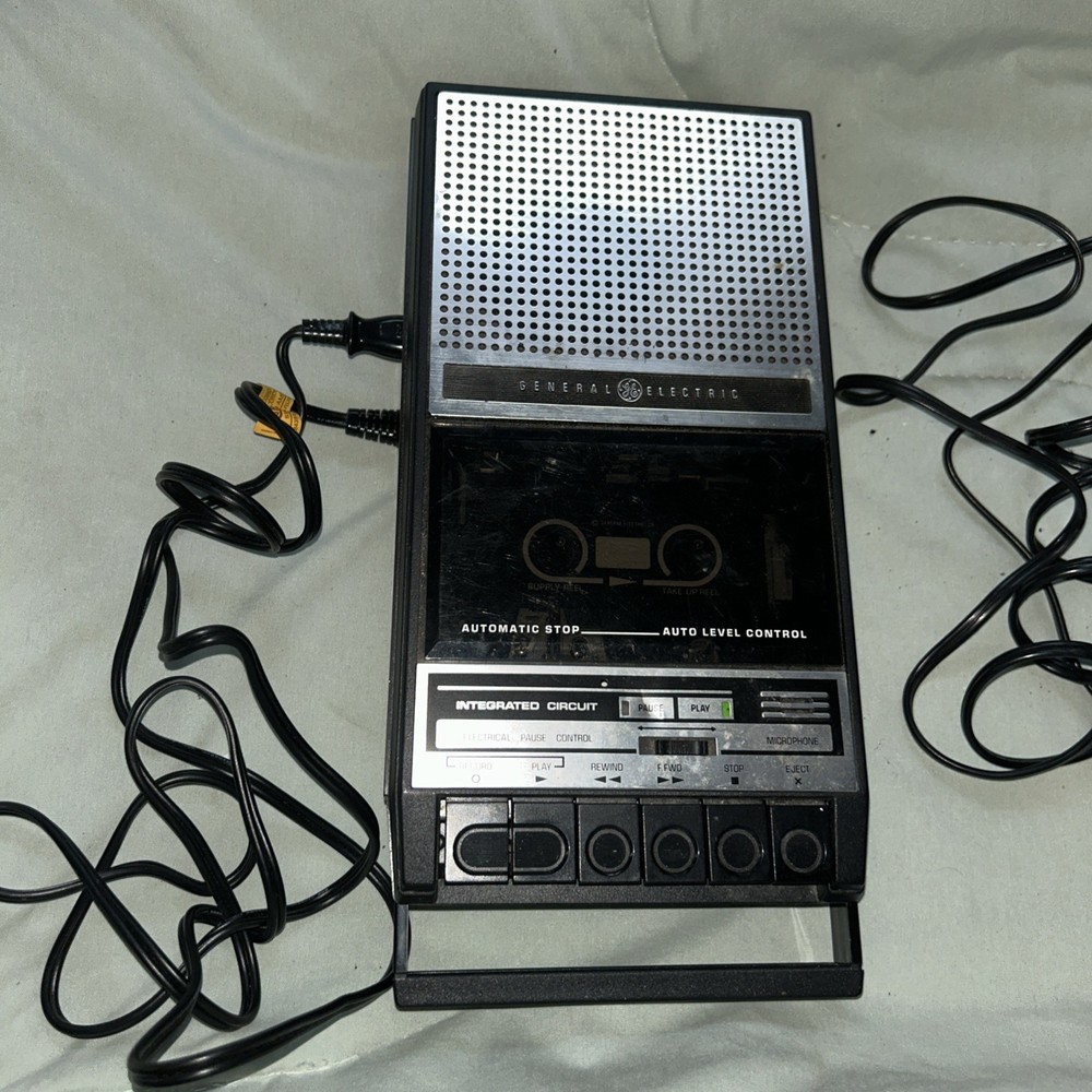 Vintage GENERAL ELECTRIC 3-5151 Cassette Tape Recorder, Tested & Functioning
