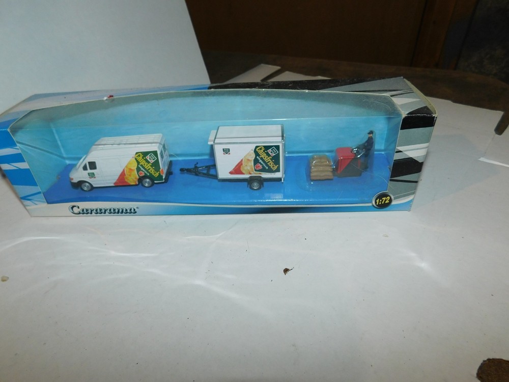 Cararama HO Scale ? play set Van-trailer-forklift