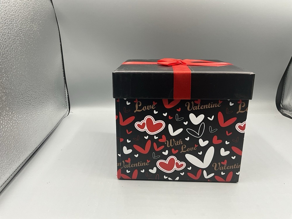 4 Pcs Valentines Nesting Gift Boxes with Lids Holiday Gift Boxes Assorted Siz...