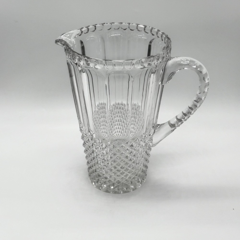 US Glass No. 15028 pattern, often referred to as "Loop and Dewdrop"