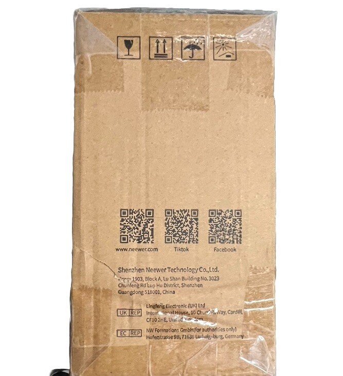 Neewer 13” LED Video Light Panel Light System. NIB NL-192AL