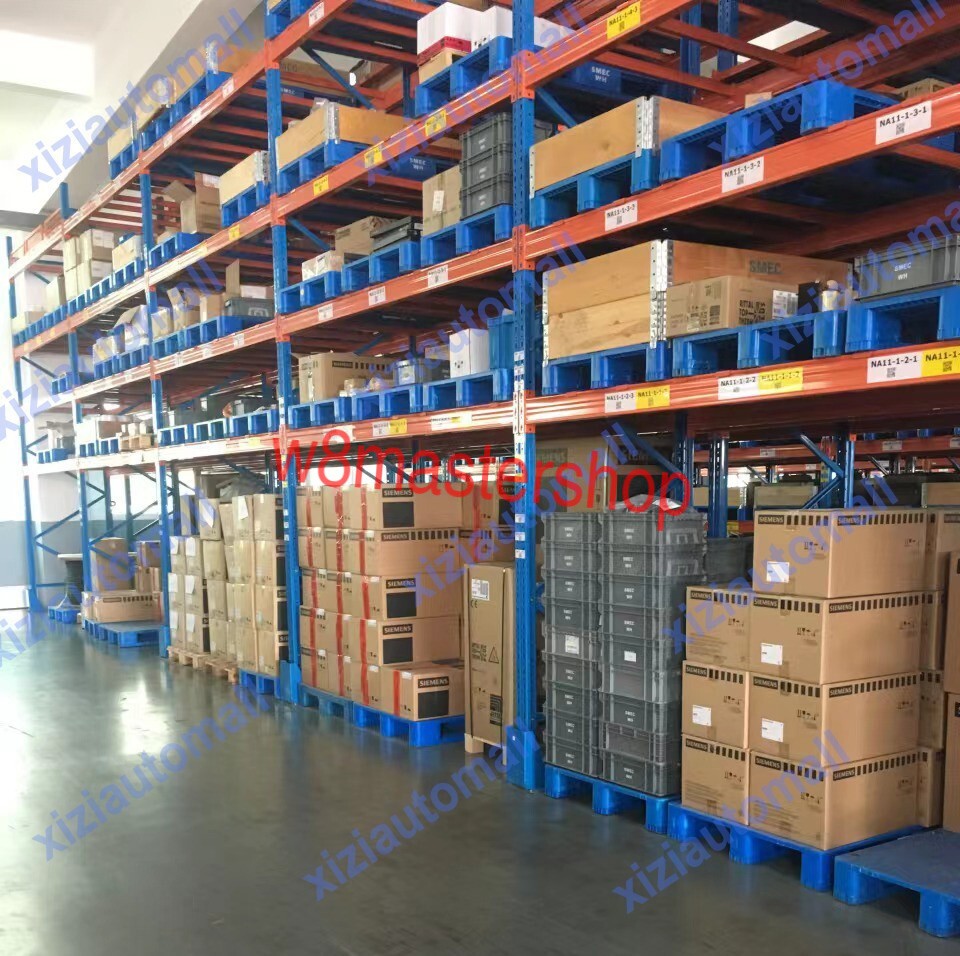 EVF9323-EV New Sealed Lenze Servo Driver Inverter EVF9323-EV