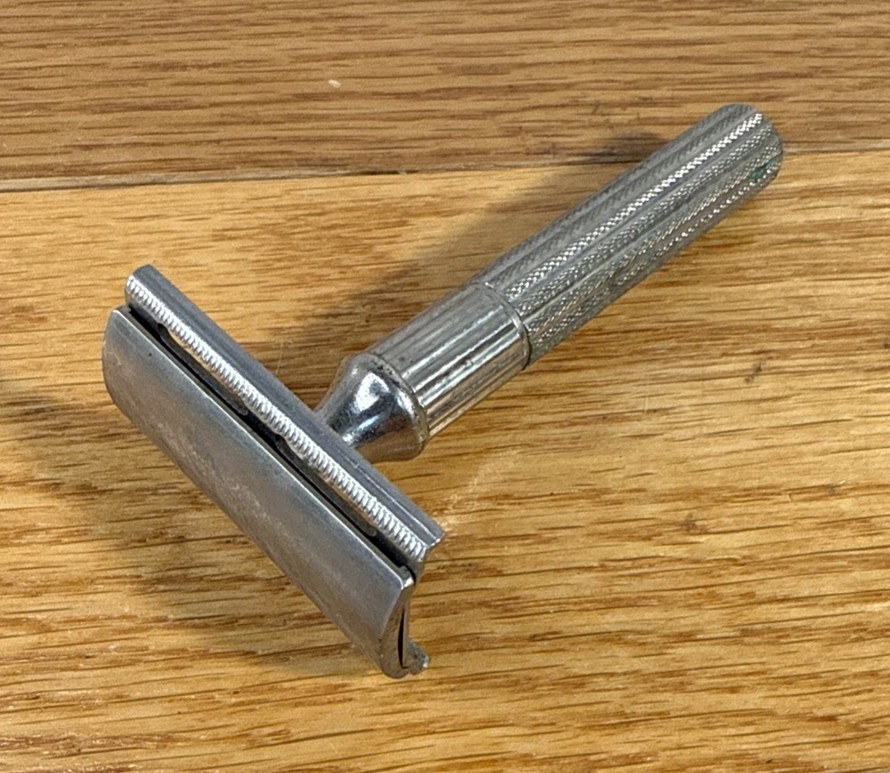 Vintage Gillette Double Edge Safety Razor With Fat Handle