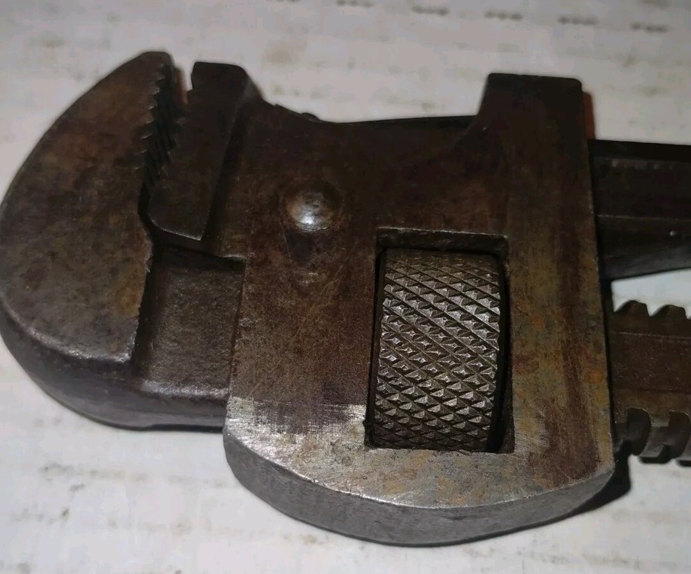 Vintage, E. C. SIMMONS KEEN KUTTER 10" L Adjustable Pipe Wrench 1½" Capacity