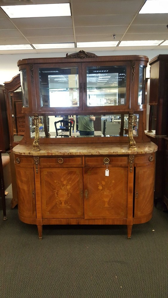 Marble Top with Mirror Background