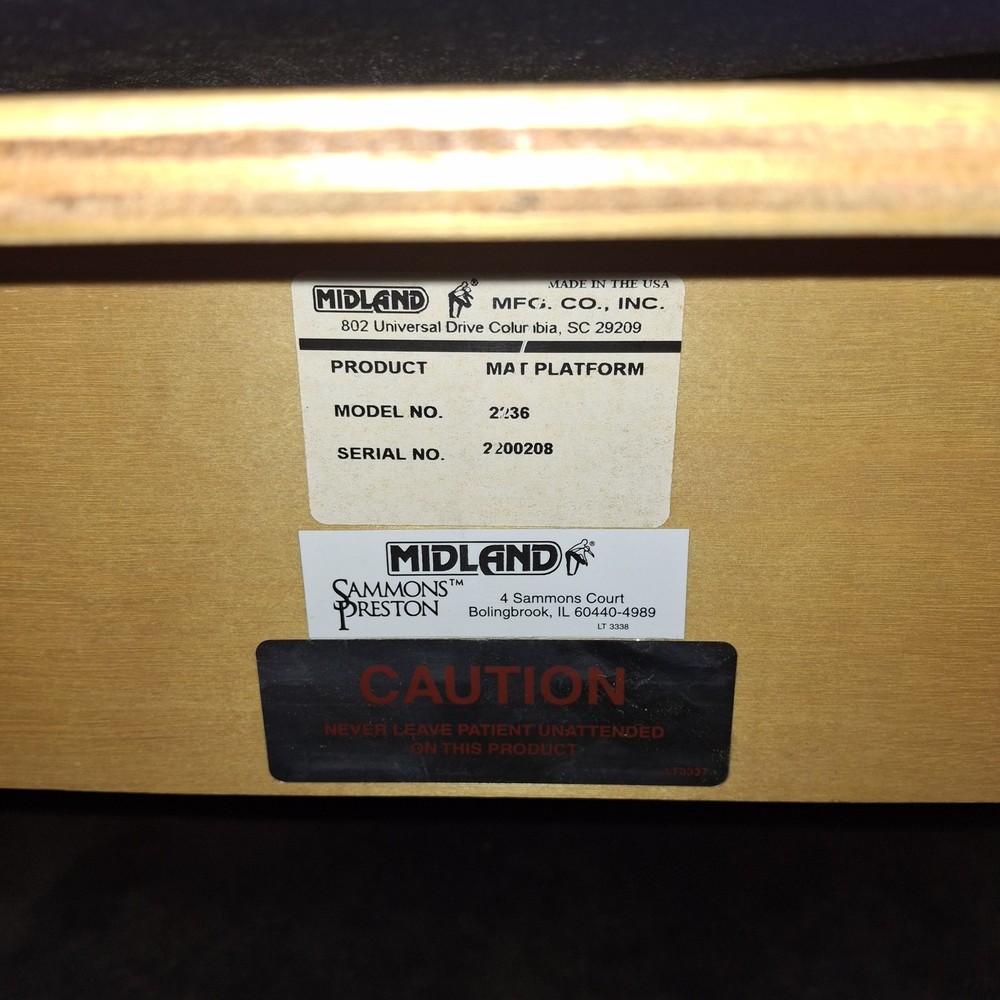 Midland 2236 Mat Platform Table
