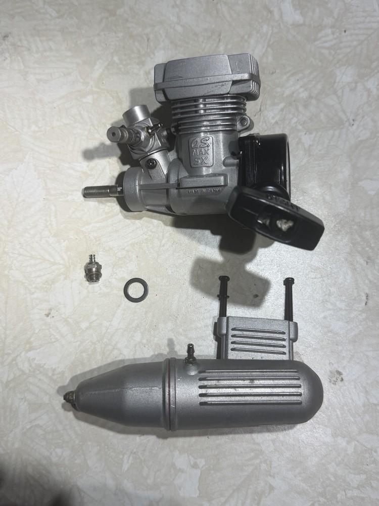 O.S. MAX 32 SX-H Pull Start engine With Muffler.