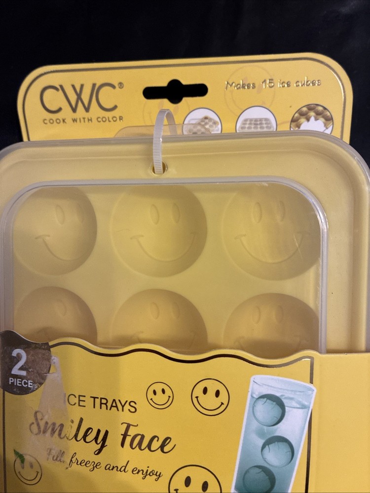 CWC Silicone Ice Tray Smiley Face New