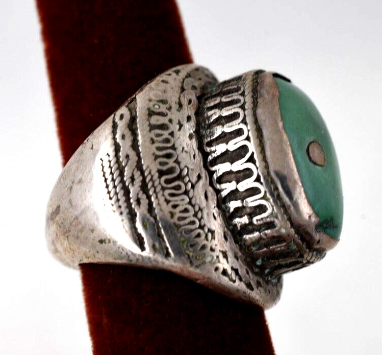 Hand Made Silver & Turquoise Large Ring 34g Size 7