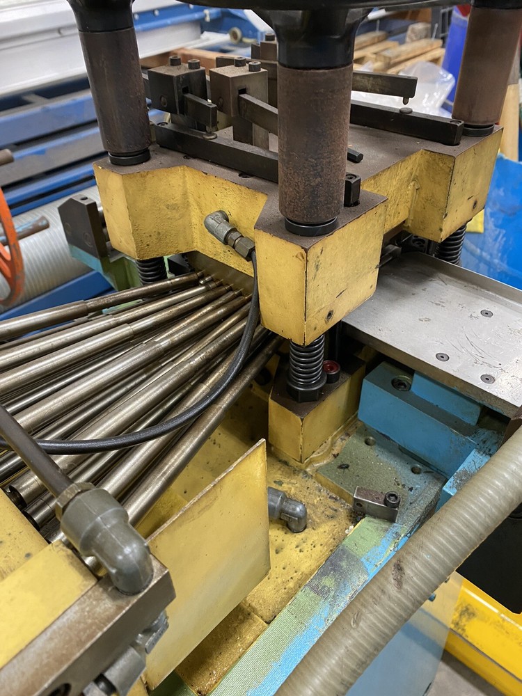 Bruderer Staightener