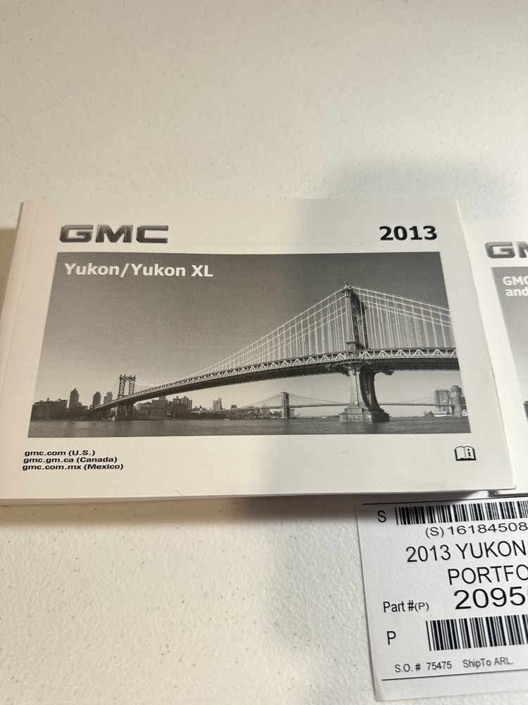 2013 GMC Yukon/XL Owner's Manual Set