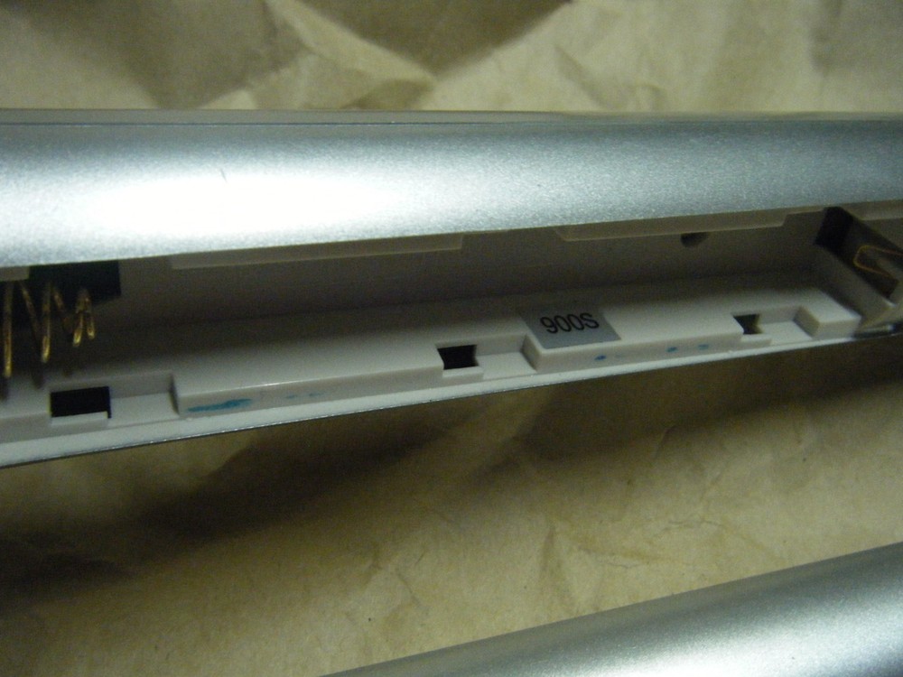 silver 900s wireless microphone