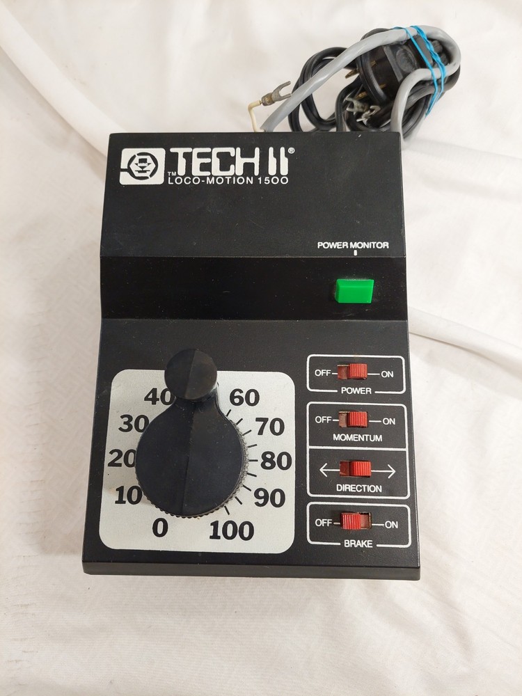 MRC Tech II Loco-Motion 1500 Train Controller. HO. Nice,Clean.