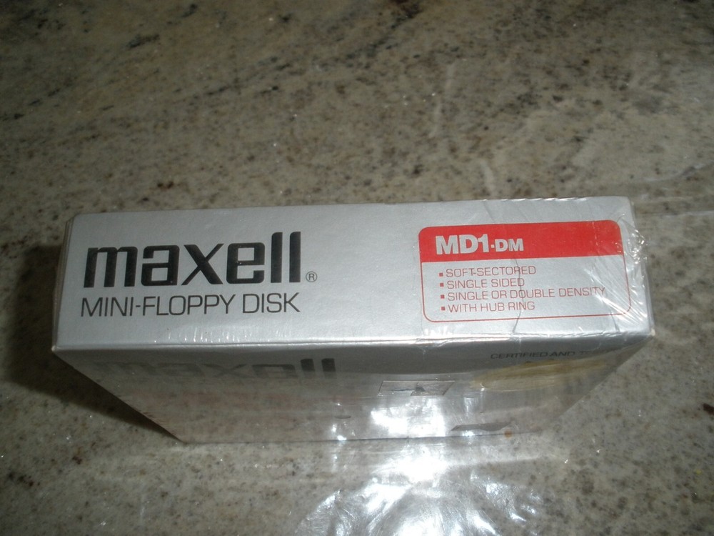 NEW SEALED MAXELL MINI FLOPPY DISK MD1-D (048)