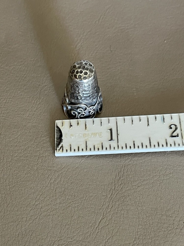 Vintage Sterling Silver Thimble (W23)
