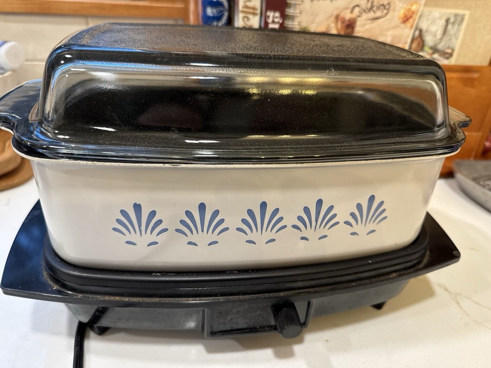 Vintage West Bend 4 Quart Slow Cooker