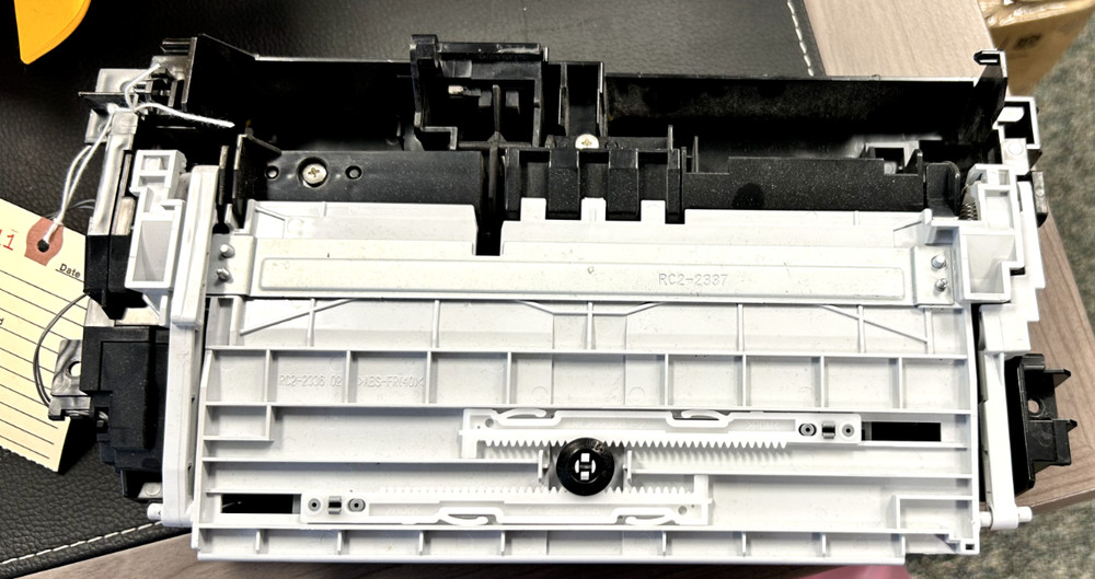 HP Paper Feed Assembly RC3-1490