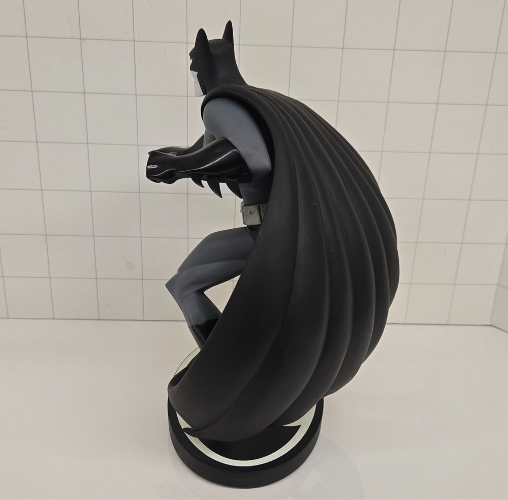DC Direct - Batman: Black & White (Bruce Timm) 2009