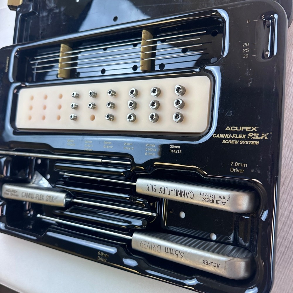 Acufex Cannu-Flex SILK Screw System