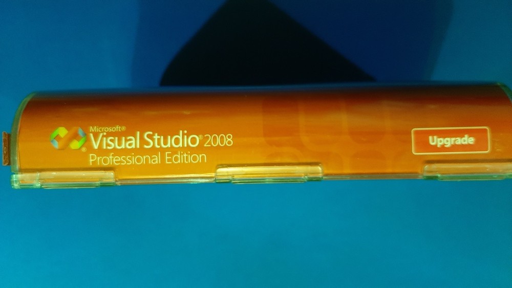 Microsoft Visual Studio 2008 Professional Edition Upgrade with SQL Server 2005