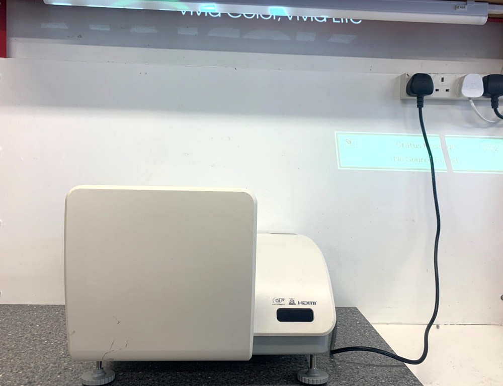 Vivitek D795WT  DLP  Short throw Projector