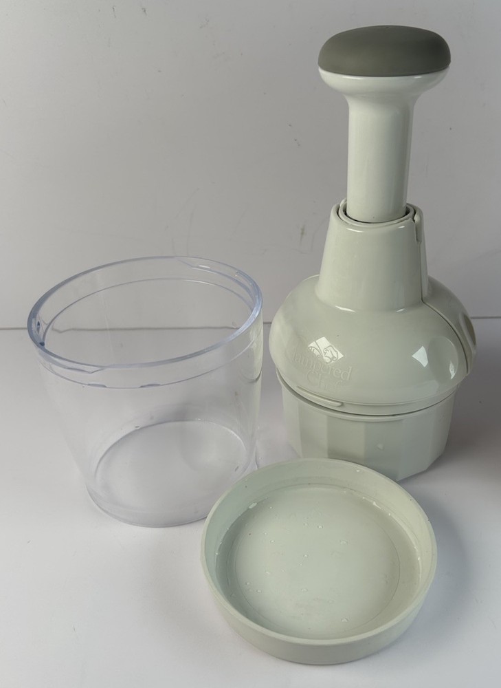 Original Pampered Chef #2585 Push Function Food Chopper Original Box