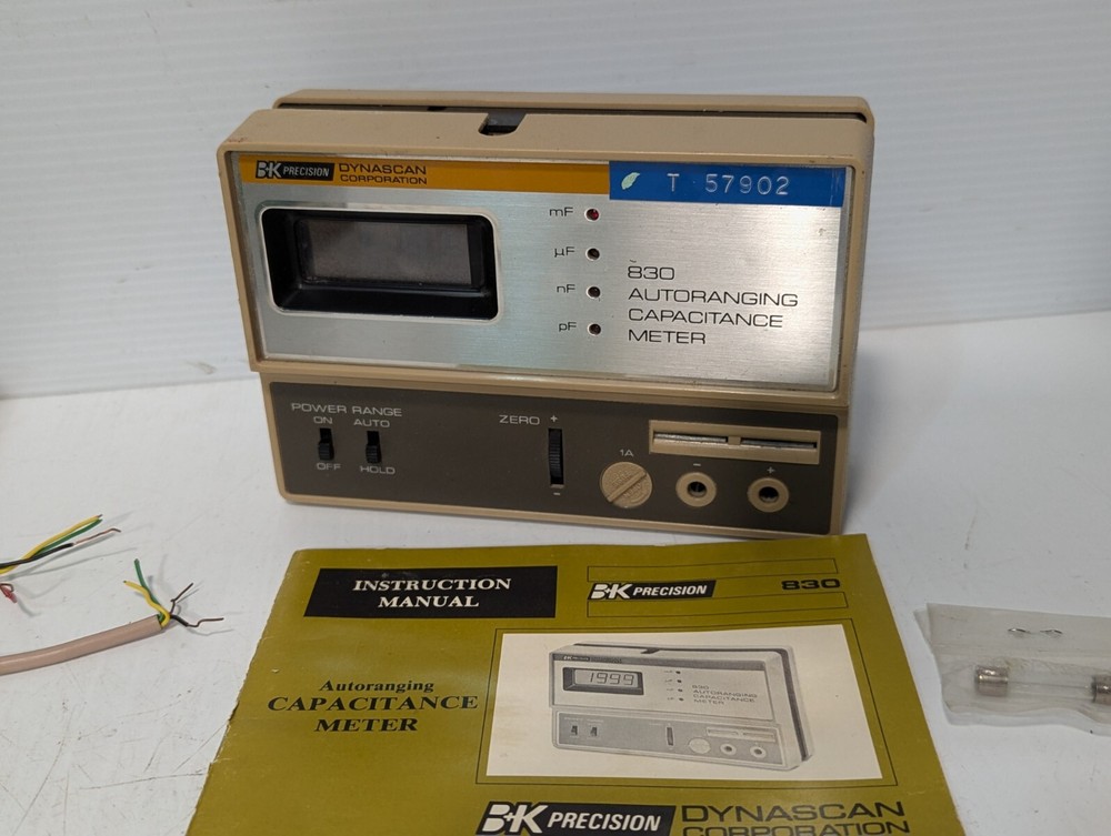 Dynascan T57902 830 Autoranging Digital Capacitance Meter+Return