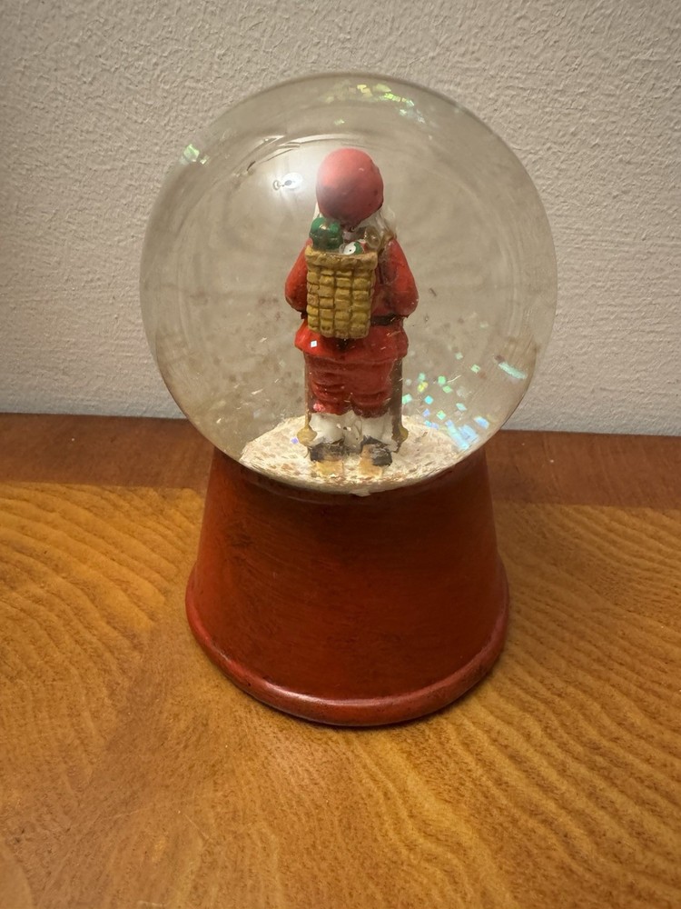2012 Neiman Marcus ~ Santa Skiing Snow Globe ~ 5"