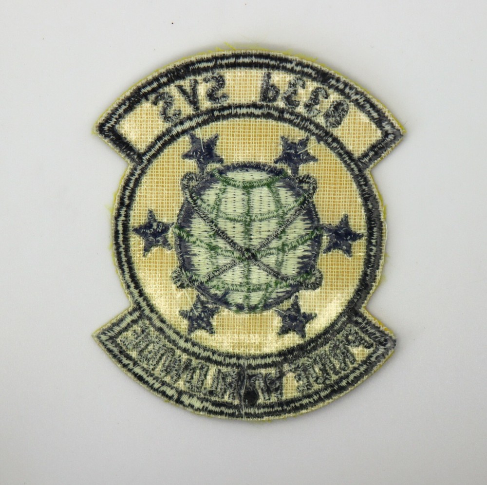 US AIR FORCE 833rd SERVICE SQUADRON PATCH Vintage Original