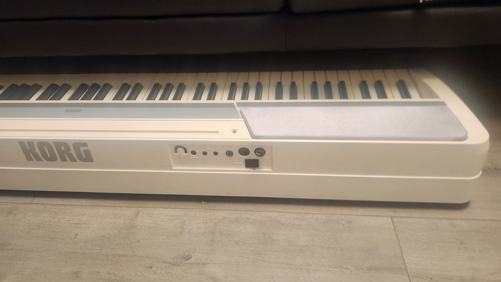 Korg SP-170 Digital Piano Keyboard