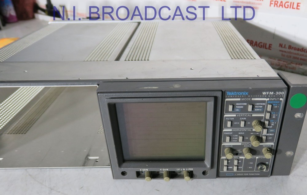 Tektronix wfm300 waveform vectorscope composite / component. excellent
