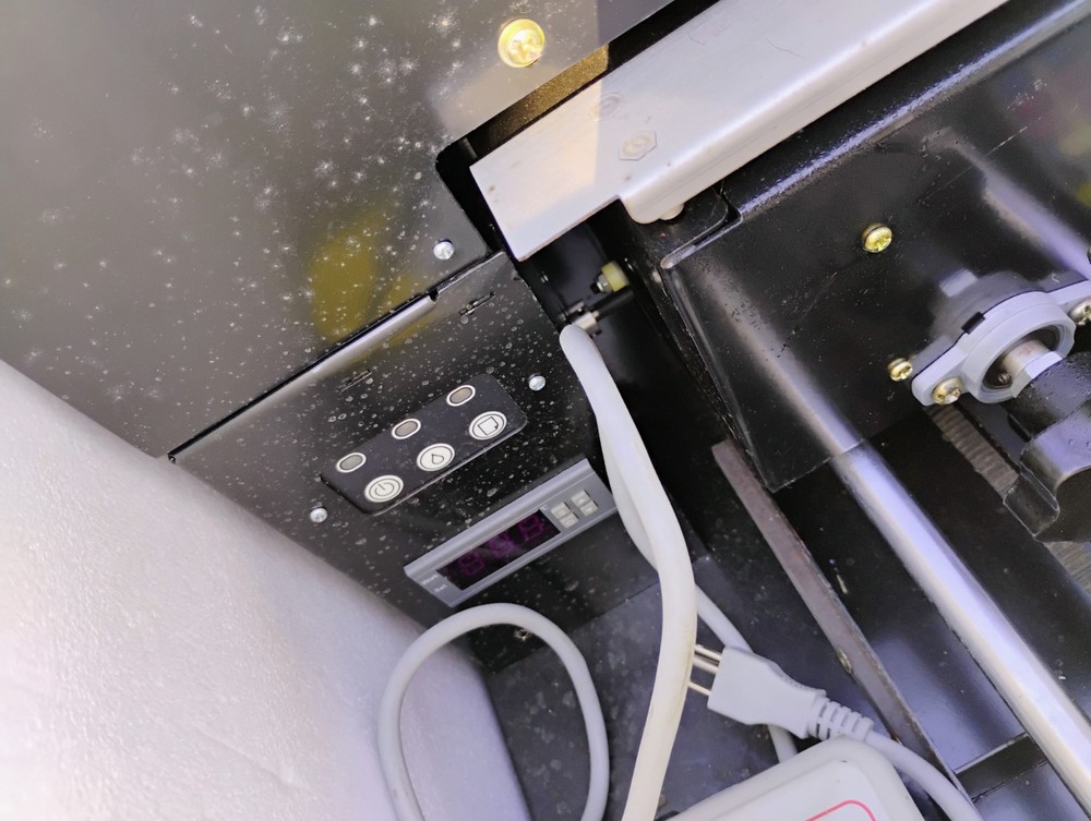 DTG direct to garment printer